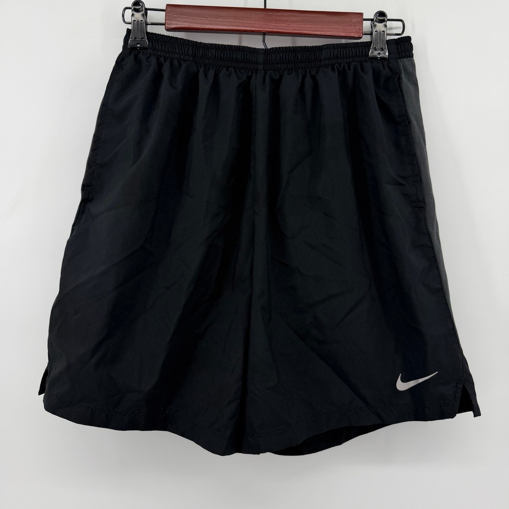 Nike Dri-FIT Running Shorts Mens Medium Black Mesh Side Panels Pockets Training